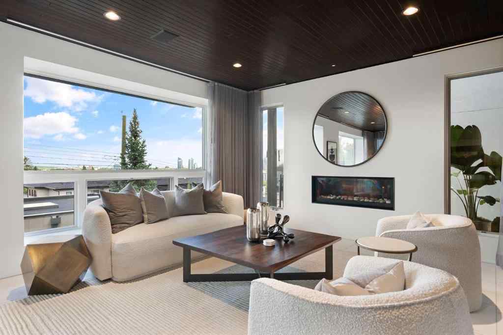 MLS® A2229721 - 2022 29 Avenue SW in South Calgary Calgary, Residential