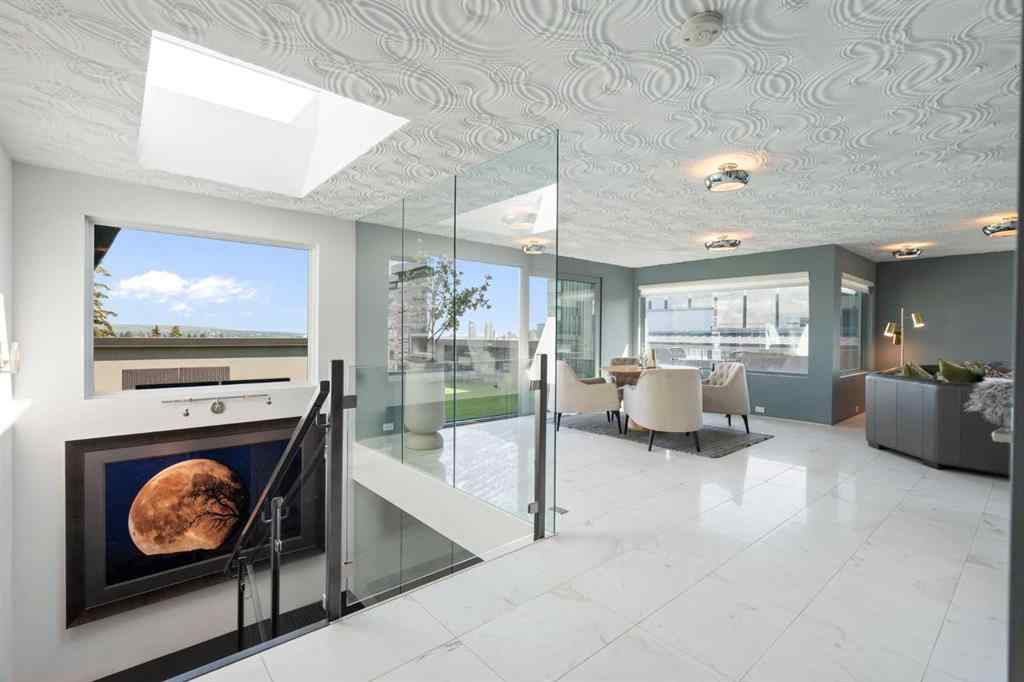 MLS® A2229721 - 2022 29 Avenue SW in South Calgary Calgary, Residential