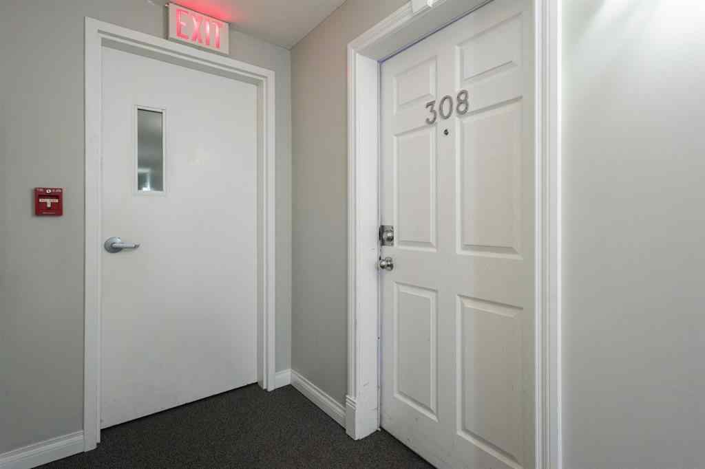 MLS® A2229728 - Unit #308 417 3 Avenue NE in Crescent Heights Calgary, Residential