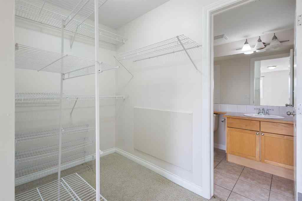 MLS® A2229728 - Unit #308 417 3 Avenue NE in Crescent Heights Calgary, Residential