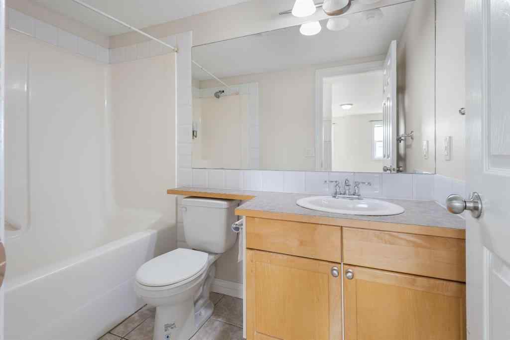 MLS® A2229728 - Unit #308 417 3 Avenue NE in Crescent Heights Calgary, Residential