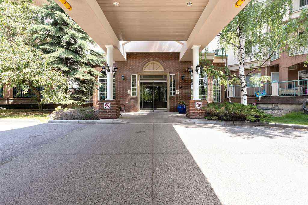 MLS® A2229736 - Unit #310 200 Lincoln Way SW in Lincoln Park Calgary, Residential