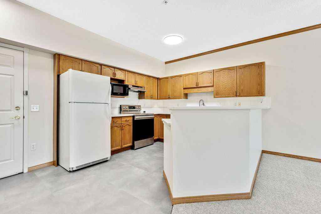 MLS® A2229736 - Unit #310 200 Lincoln Way SW in Lincoln Park Calgary, Residential