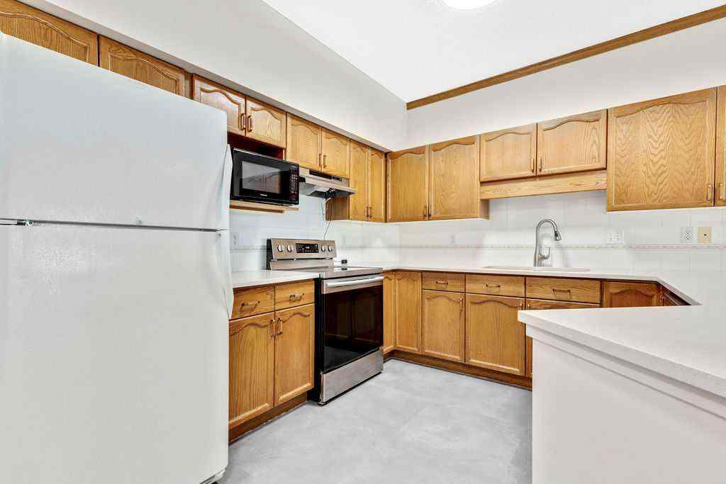 MLS® A2229736 - Unit #310 200 Lincoln Way SW in Lincoln Park Calgary, Residential