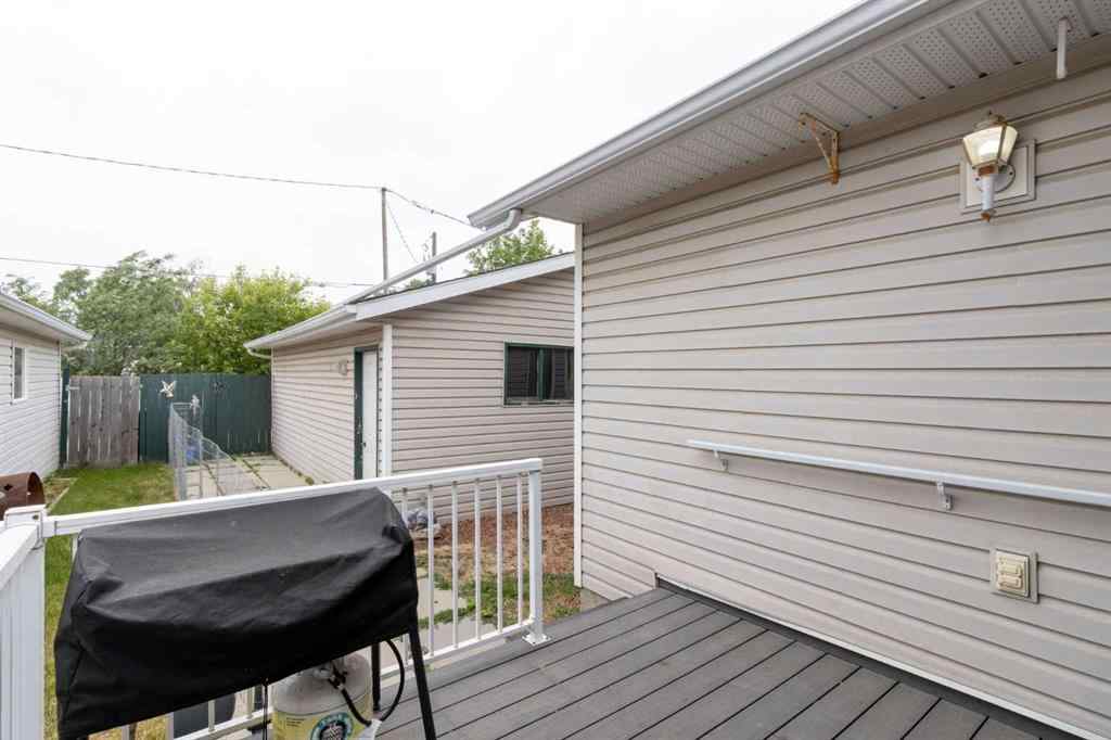 MLS® A2229744 - 520 Lakeside Boulevard  in Strathmore Lakes Estates Strathmore, Residential
