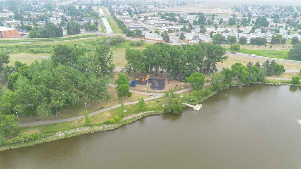MLS® A2229744 - 520 Lakeside Boulevard  in Strathmore Lakes Estates Strathmore, Residential