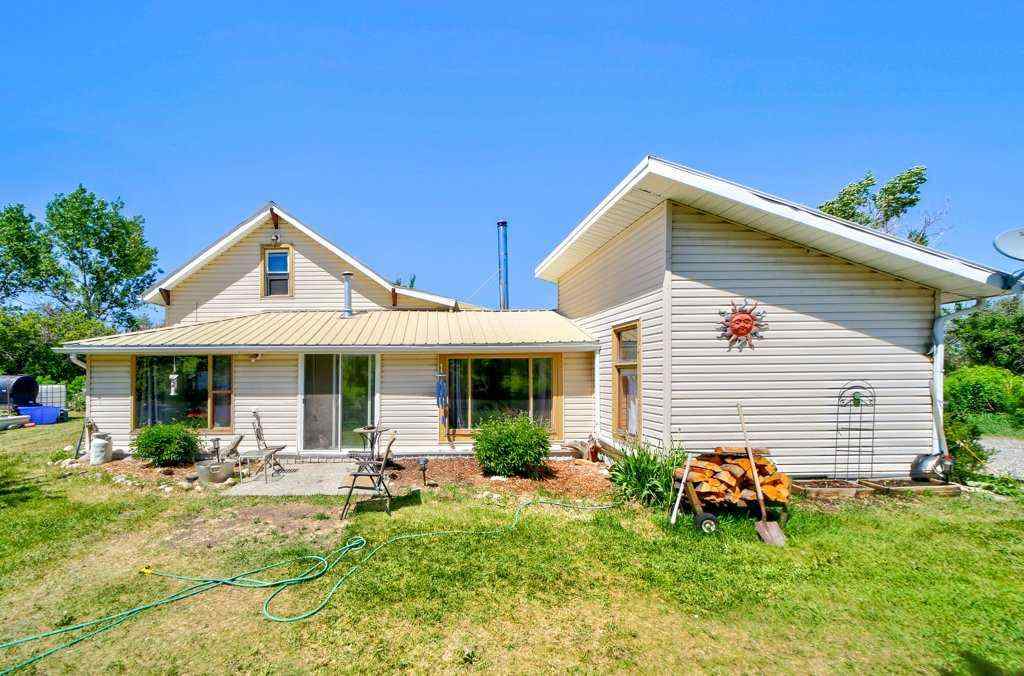 MLS® A2229762 - 29320 TWP RD 7-0   in NONE Rural Pincher Creek No. 9, M.D. of, Residential