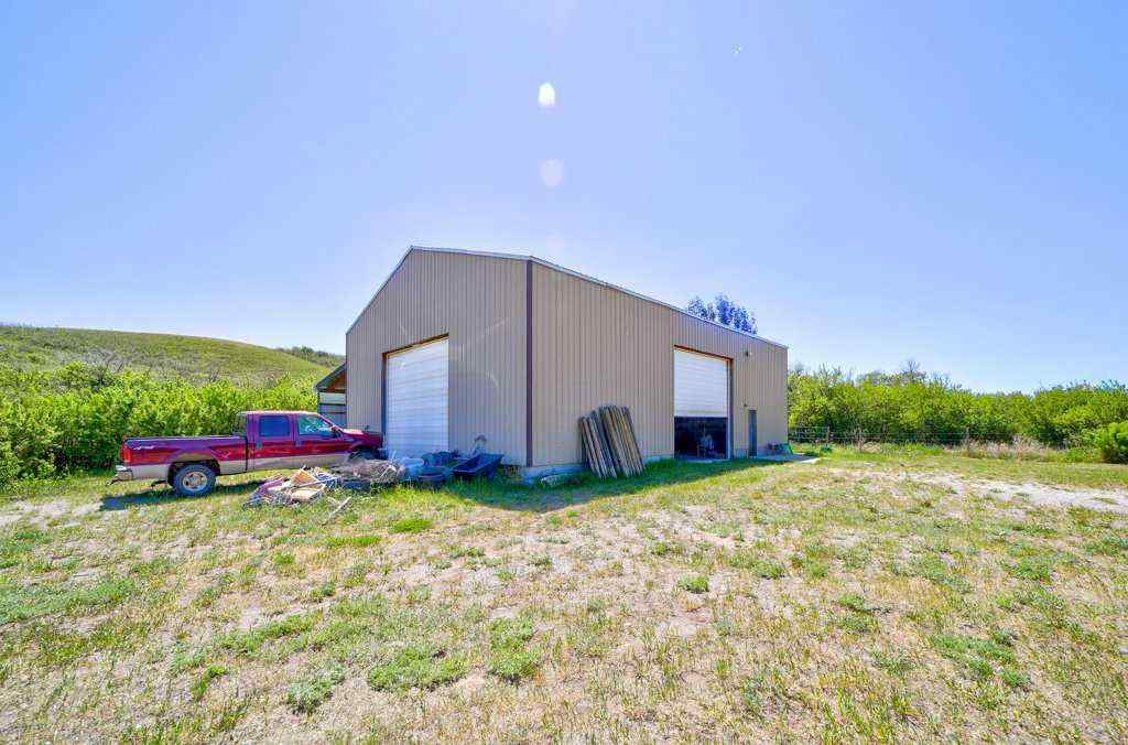 MLS® A2229762 - 29320 TWP RD 7-0   in NONE Rural Pincher Creek No. 9, M.D. of, Residential