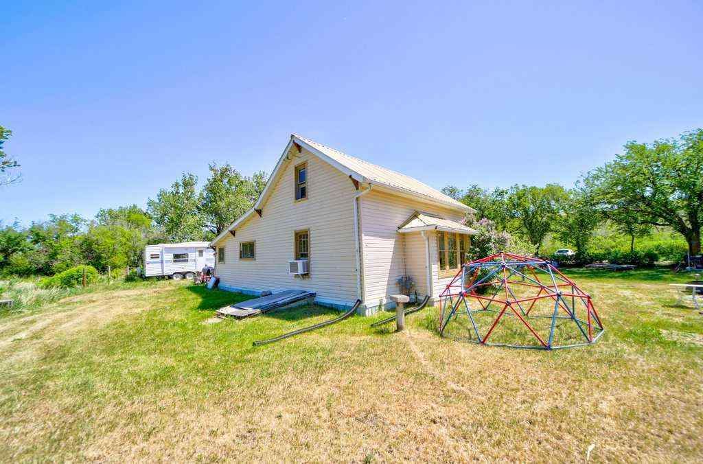 MLS® A2229762 - 29320 TWP RD 7-0   in NONE Rural Pincher Creek No. 9, M.D. of, Residential