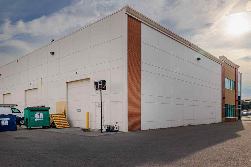 MLS® A2229774 - 6777 Fairmount Drive SE in Fairview Industrial Calgary, Commercial