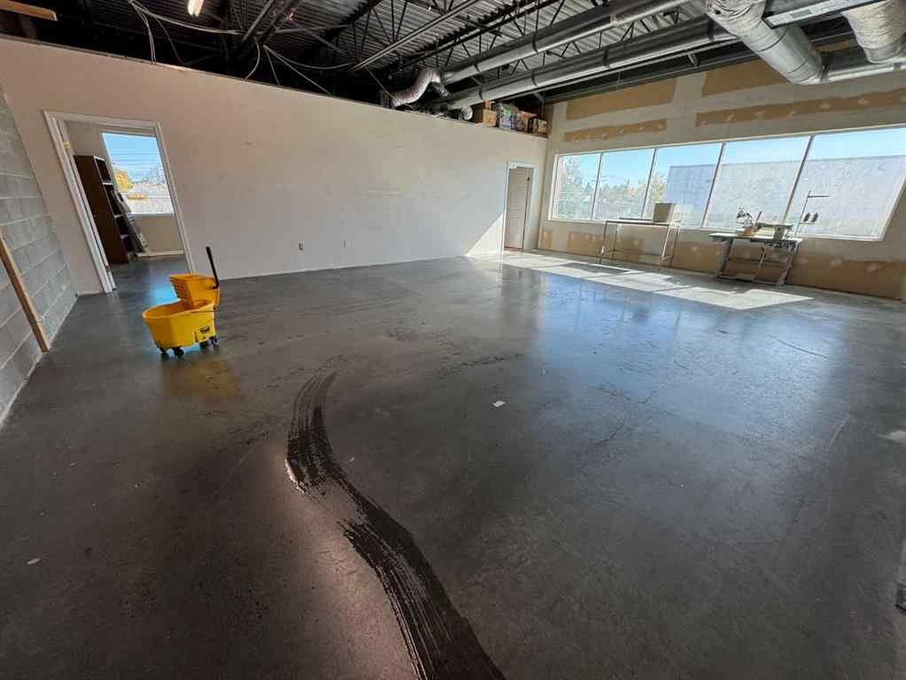 MLS® A2229774 - 6777 Fairmount Drive SE in Fairview Industrial Calgary, Commercial