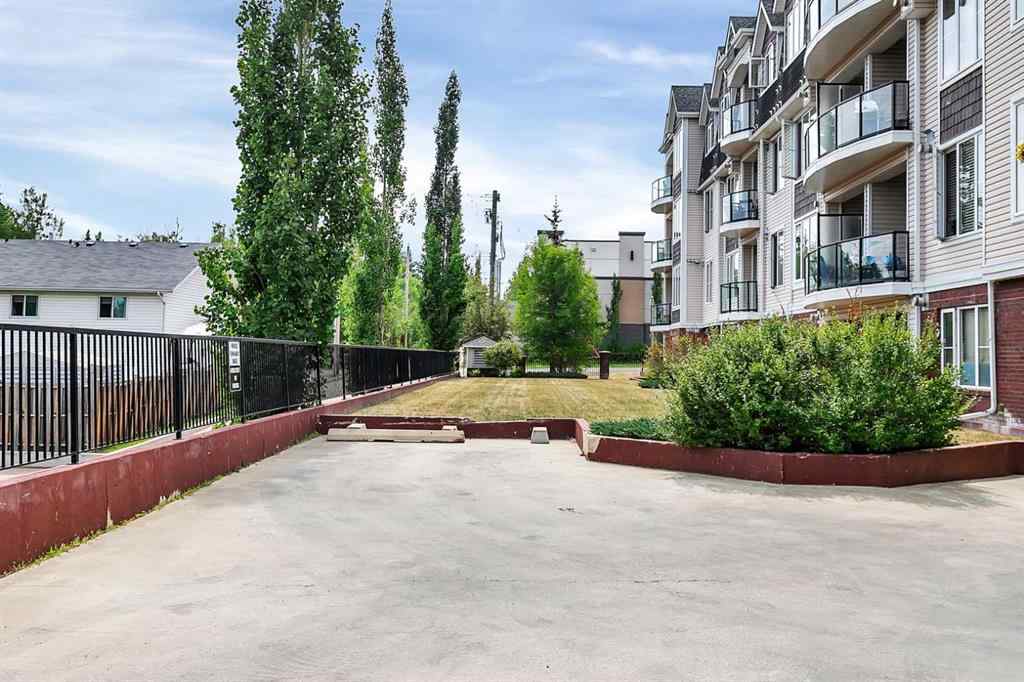 MLS® A2229775 - Unit #309 4707 50 Street  in Downtown Sylvan Lake, Residential