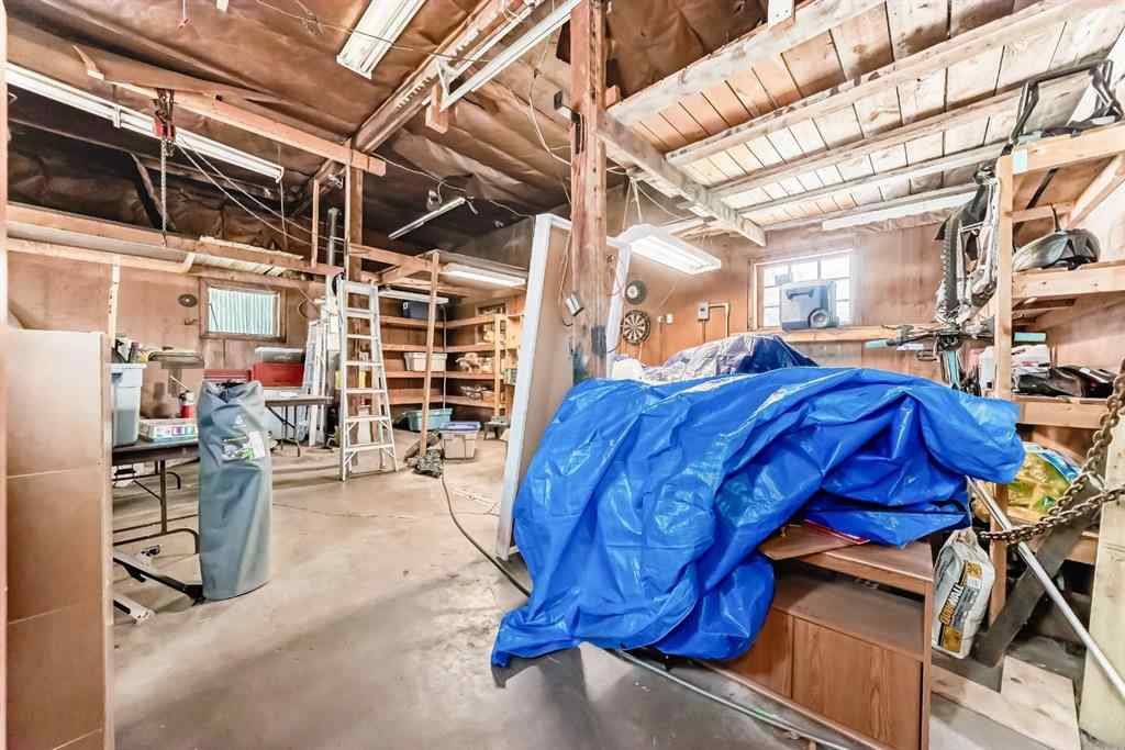 MLS® A2229789 - 8015 34 Avenue NW in Bowness Calgary, Residential