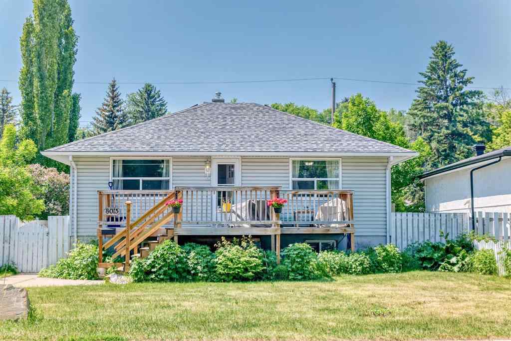 MLS® A2229789 - 8015 34 Avenue NW in Bowness Calgary, Residential