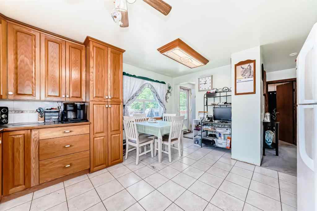 MLS® A2229789 - 8015 34 Avenue NW in Bowness Calgary, Residential