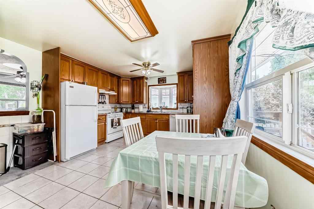 MLS® A2229789 - 8015 34 Avenue NW in Bowness Calgary, Residential