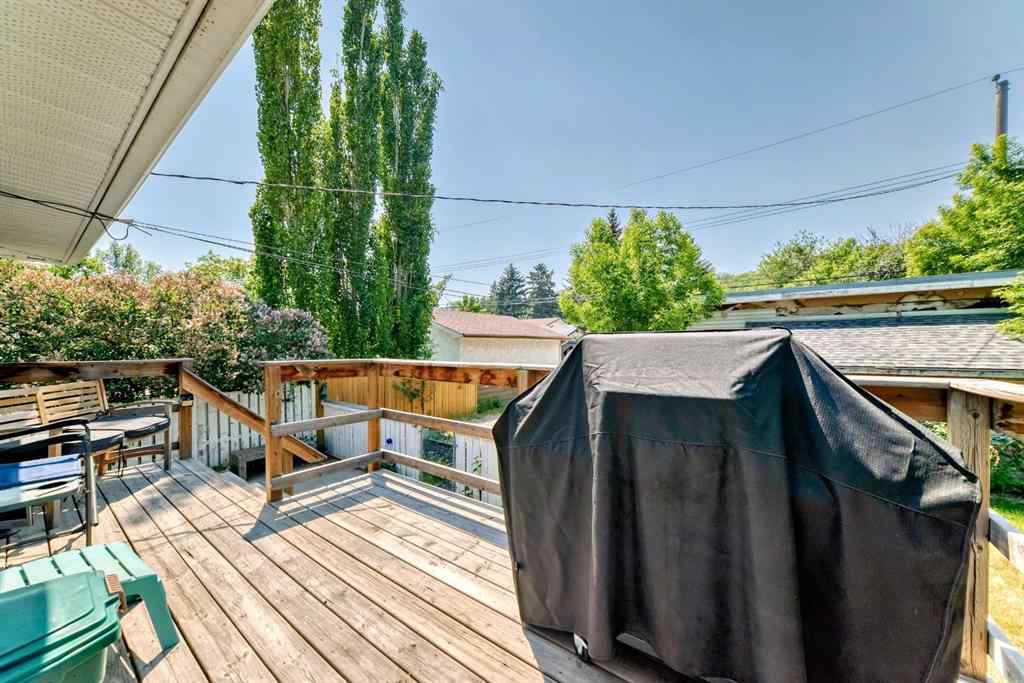 MLS® A2229789 - 8015 34 Avenue NW in Bowness Calgary, Residential