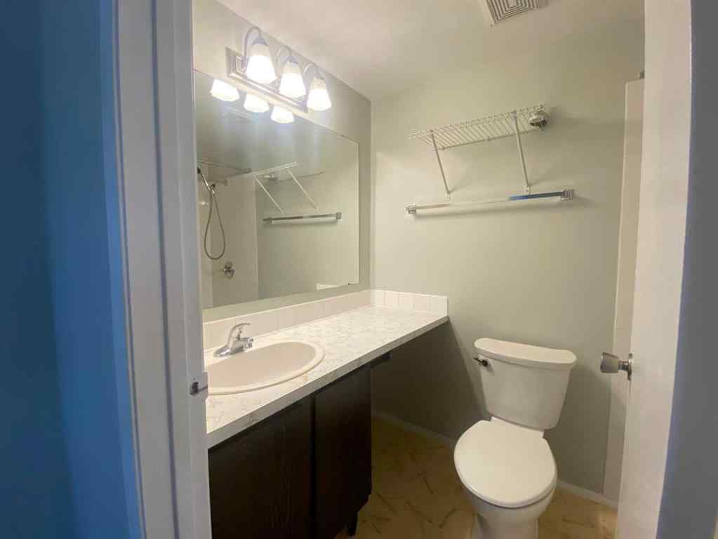 MLS® A2229790 - 1626 12 Avenue SW in Sunalta Calgary, Commercial