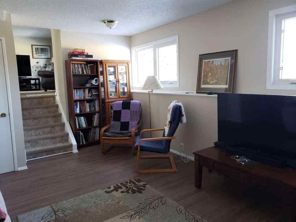 MLS® A2229806 - 471 Dalmeny Hill NW in Dalhousie Calgary, Residential