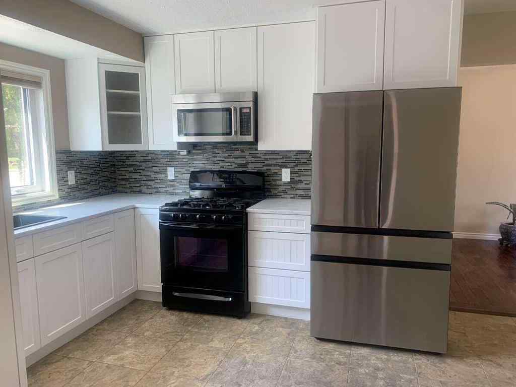 MLS® A2229806 - 471 Dalmeny Hill NW in Dalhousie Calgary, Residential