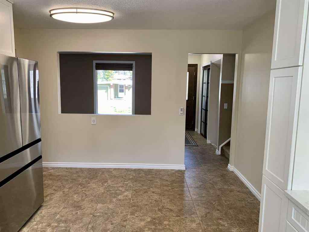 MLS® A2229806 - 471 Dalmeny Hill NW in Dalhousie Calgary, Residential