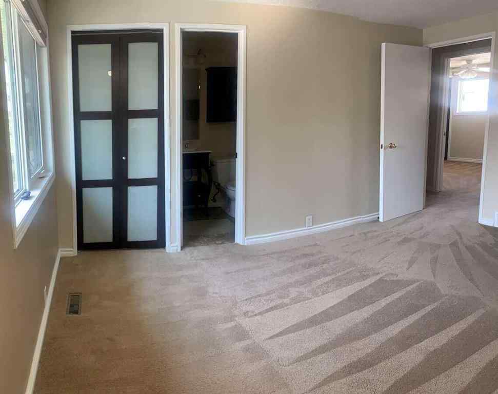 MLS® A2229806 - 471 Dalmeny Hill NW in Dalhousie Calgary, Residential