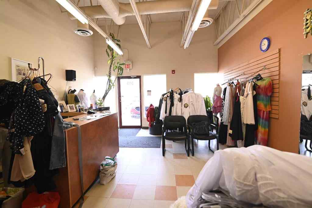 MLS® A2229814 - Unit #315 12100 Macleod Trail SE in Lake Bonavista Calgary, Commercial