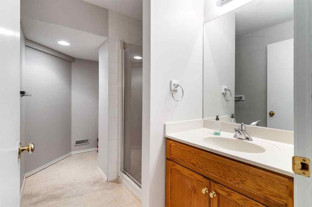 MLS® A2229818 - 39 Harvest Oak Green NE in Harvest Hills Calgary, Residential