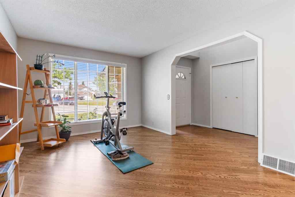 MLS® A2229818 - 39 Harvest Oak Green NE in Harvest Hills Calgary, Residential