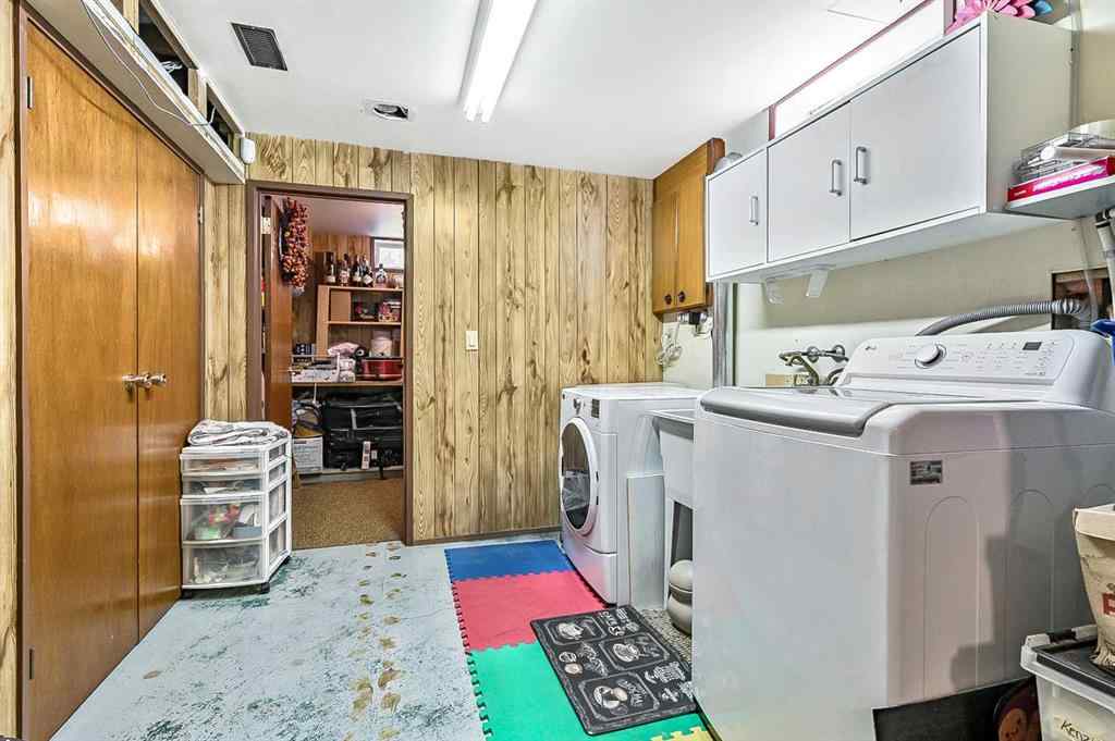 MLS® A2229831 - 2628 Lionel Crescent SW in Lakeview Calgary, Residential