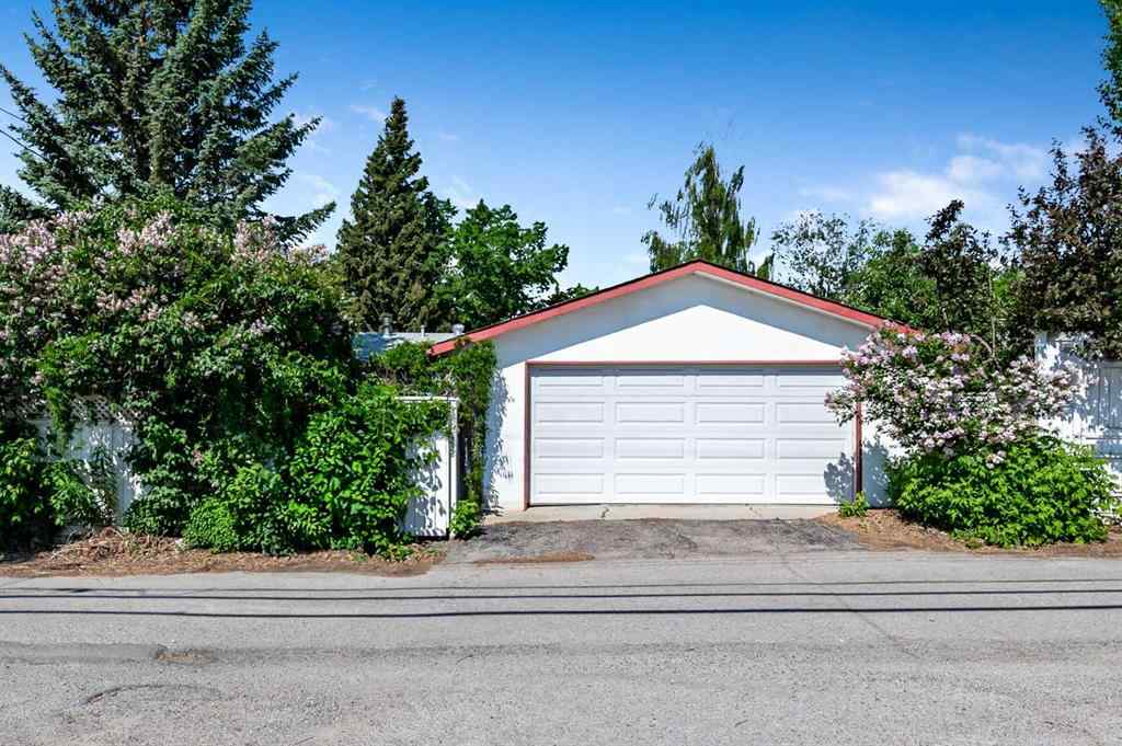 MLS® A2229831 - 2628 Lionel Crescent SW in Lakeview Calgary, Residential