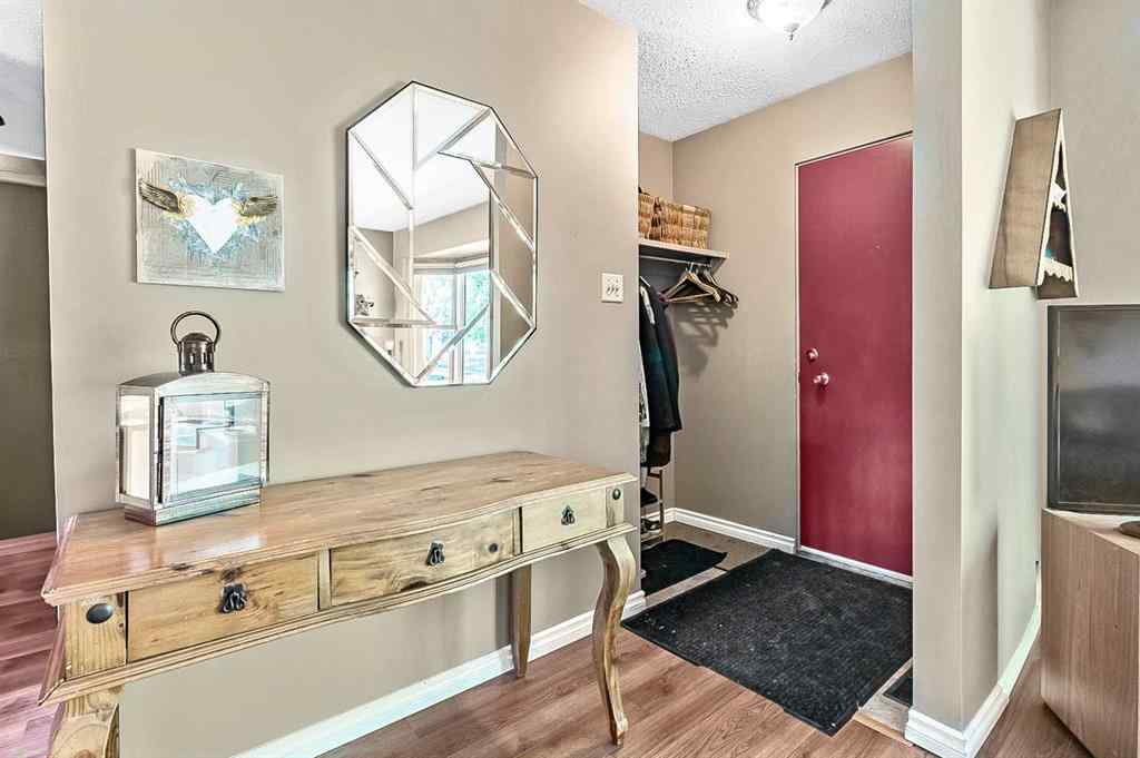 MLS® A2229831 - 2628 Lionel Crescent SW in Lakeview Calgary, Residential