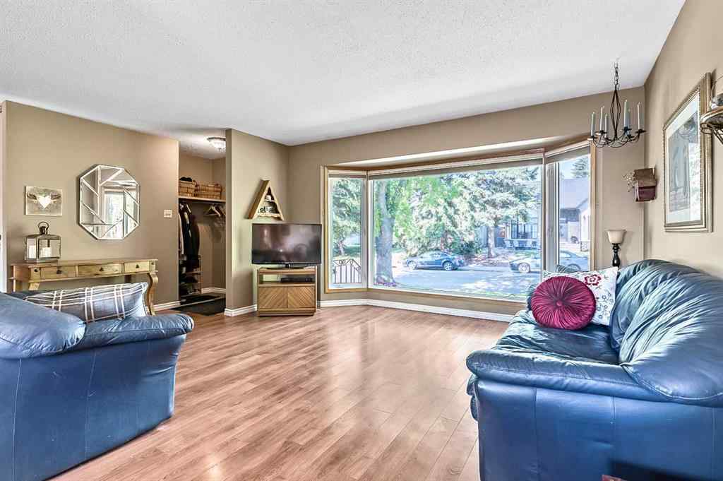 MLS® A2229831 - 2628 Lionel Crescent SW in Lakeview Calgary, Residential