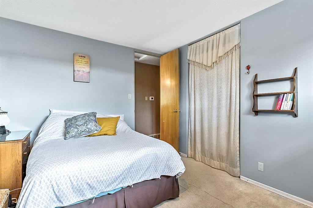 MLS® A2229831 - 2628 Lionel Crescent SW in Lakeview Calgary, Residential