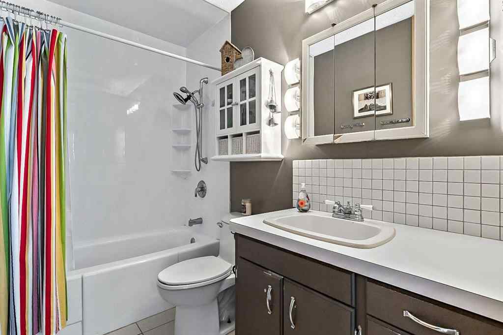 MLS® A2229831 - 2628 Lionel Crescent SW in Lakeview Calgary, Residential