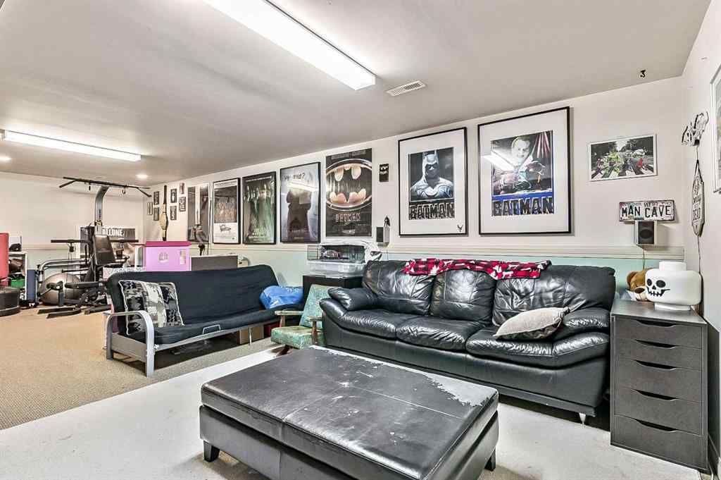 MLS® A2229831 - 2628 Lionel Crescent SW in Lakeview Calgary, Residential