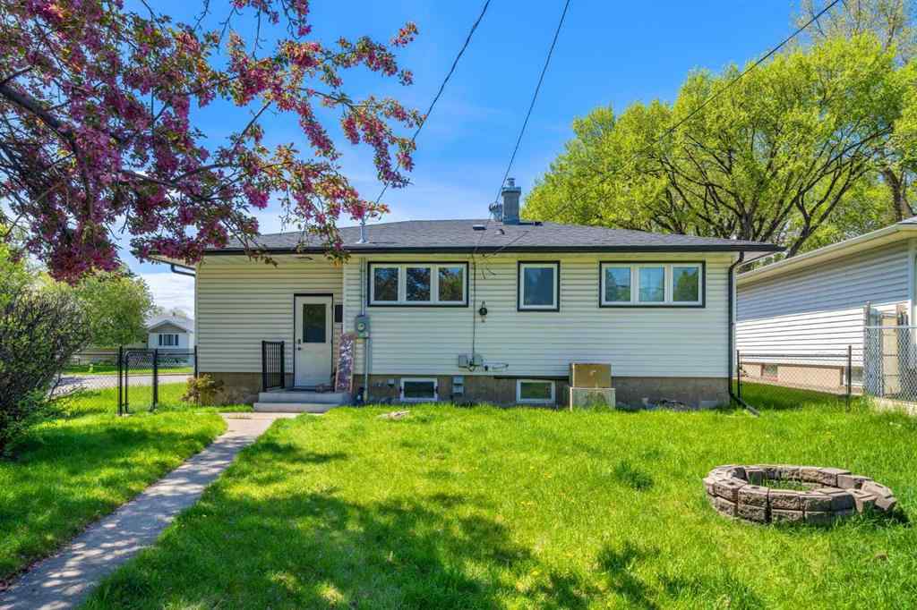 MLS® A2229900 - 1204 18 Street NE in Mayland Heights Calgary, Residential