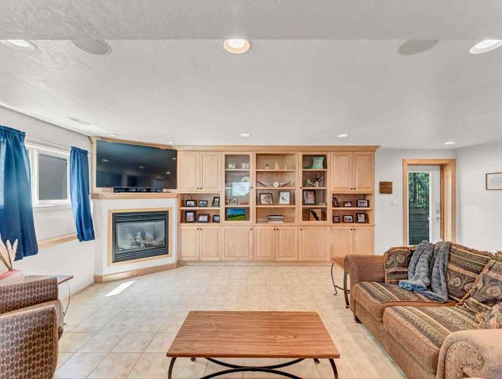 MLS® A2229911 - 7 Park Place W in Uplands Brooks, Residential