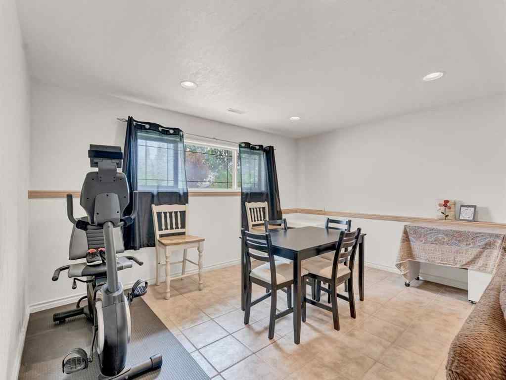MLS® A2229911 - 7 Park Place W in Uplands Brooks, Residential