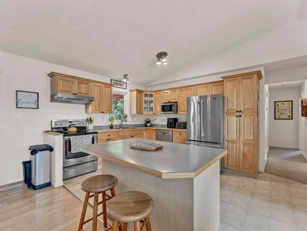 MLS® A2229911 - 7 Park Place W in Uplands Brooks, Residential