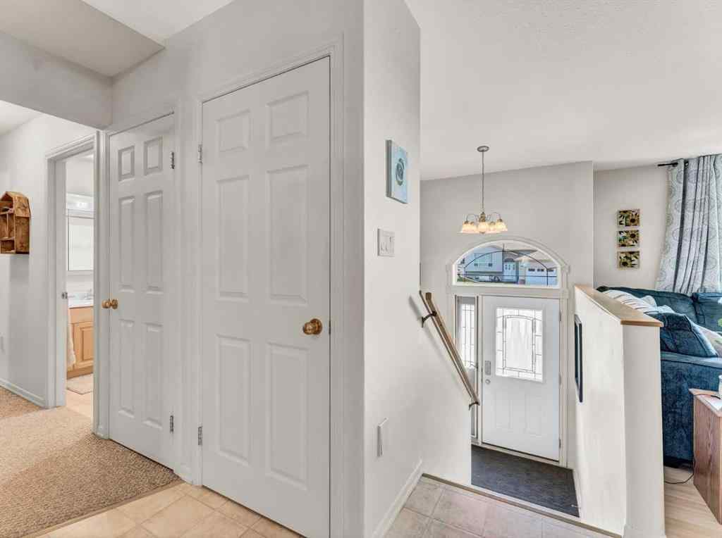 MLS® A2229911 - 7 Park Place W in Uplands Brooks, Residential