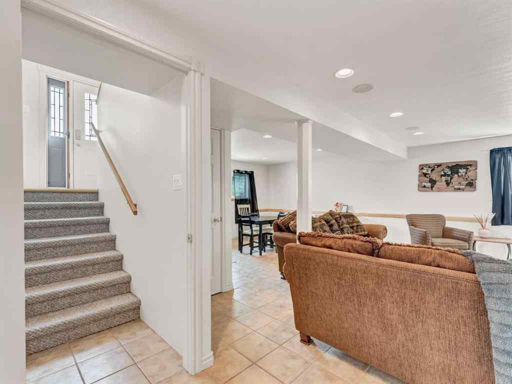 MLS® A2229911 - 7 Park Place W in Uplands Brooks, Residential