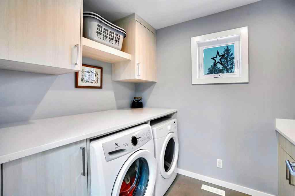 MLS® A2229947 - 2638 30 Street SW in Killarney/Glengarry Calgary, Residential
