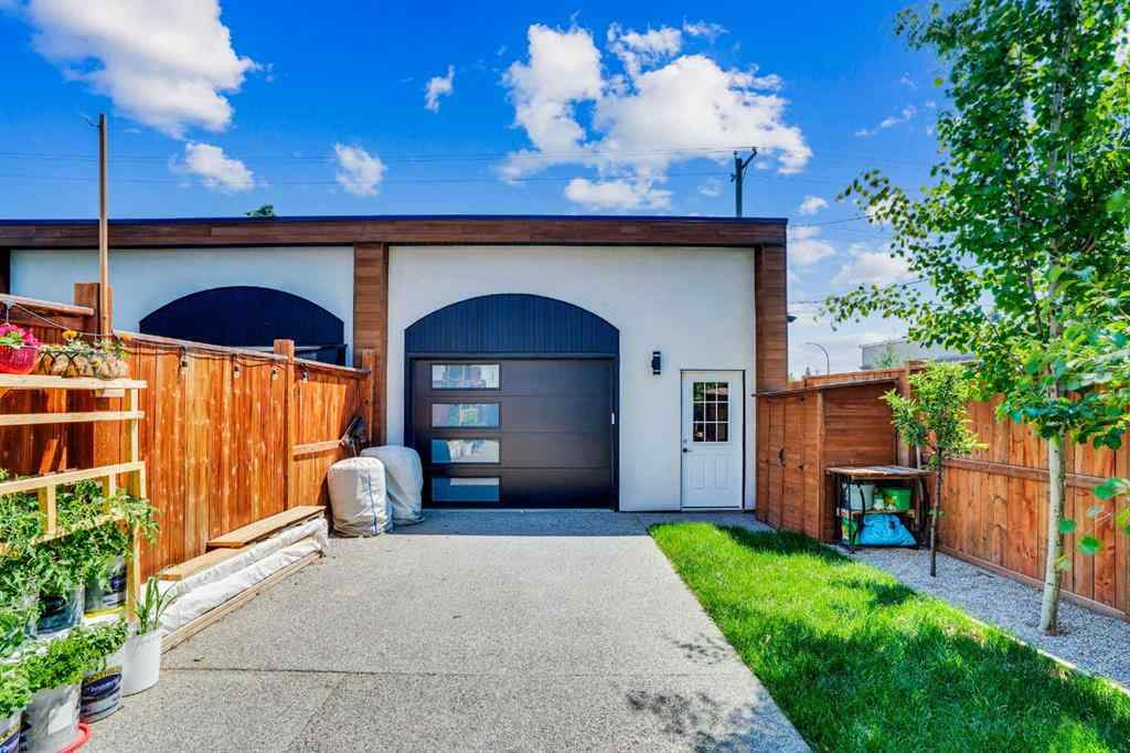 MLS® A2229947 - 2638 30 Street SW in Killarney/Glengarry Calgary, Residential