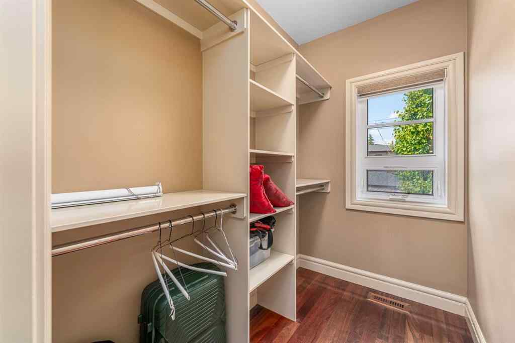 MLS® A2229957 - 2239 32 Street SW in Killarney/Glengarry Calgary, Residential