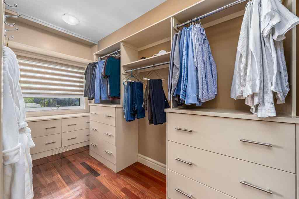 MLS® A2229957 - 2239 32 Street SW in Killarney/Glengarry Calgary, Residential