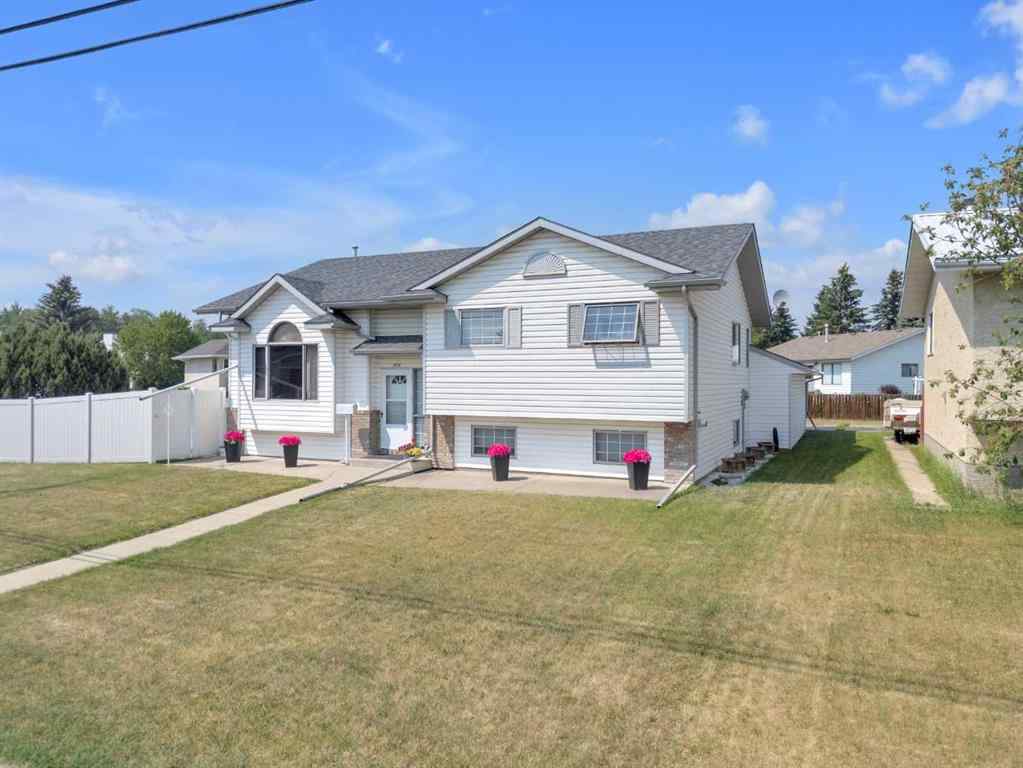 MLS® A2229962 - 6010 57 Avenue  in Lucas Heights Ponoka, Residential