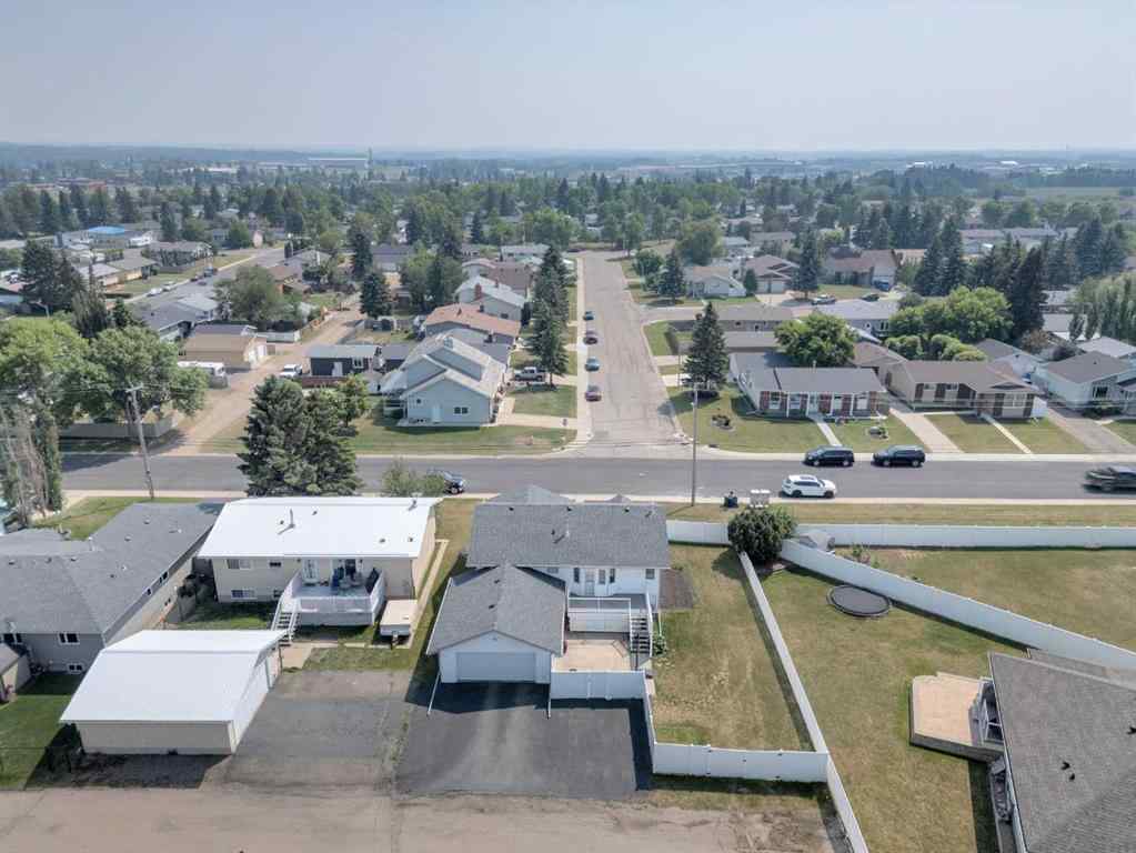 MLS® A2229962 - 6010 57 Avenue  in Lucas Heights Ponoka, Residential