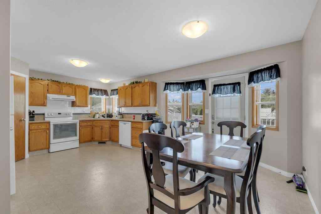 MLS® A2229962 - 6010 57 Avenue  in Lucas Heights Ponoka, Residential