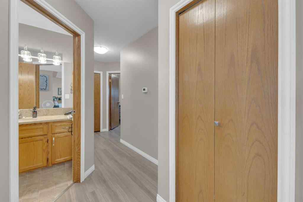 MLS® A2229962 - 6010 57 Avenue  in Lucas Heights Ponoka, Residential